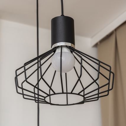 Pakabinamas šviestuvas su laidu SOLANO 3xE27/15W/230V juodas/blizgus chromas