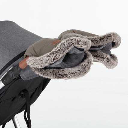 PETITE&MARS - KOMPLEKTAS Vaikiškas miegmaišis 4 viename COMFY + vežimėlio rankų šildikliai FURRY Mocha Mousse