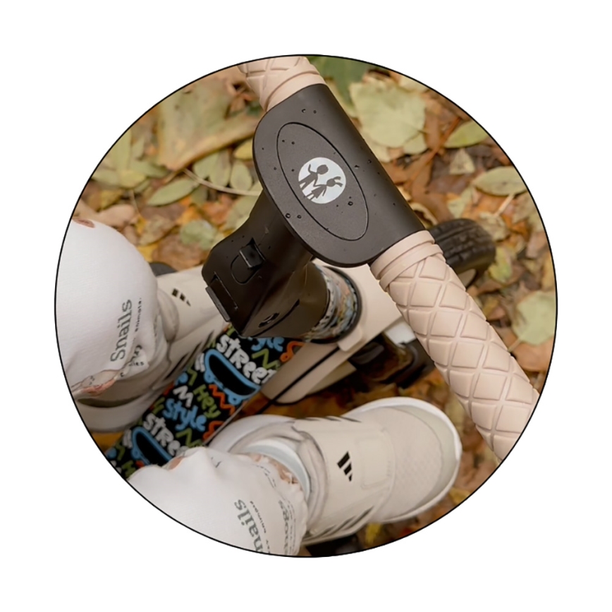 PETITE&MARS - Vaikiškas triratukas 5 viename TURBO LIMITED City Beat