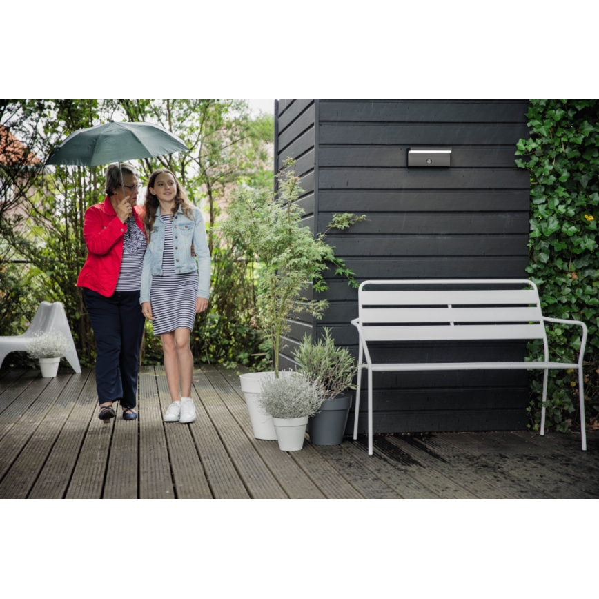 Philips - LED Lauko sieninis šviestuvas su jutikliu 2xLED/4,5W/230V 4000K IP44