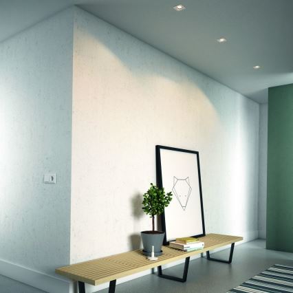 Philips - 3 vnt. dimeriuojamų LED RGBW įleidžiamų šviestuvų rinkinys, 1xGU10/4,8W/230V, baltos spalvos, su nuotoliniu valdymu