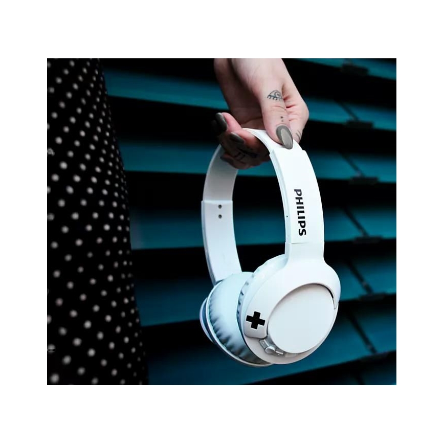 Philips SHB3075WT/00 – Baltos belaidės ausinės su Bluetooth.