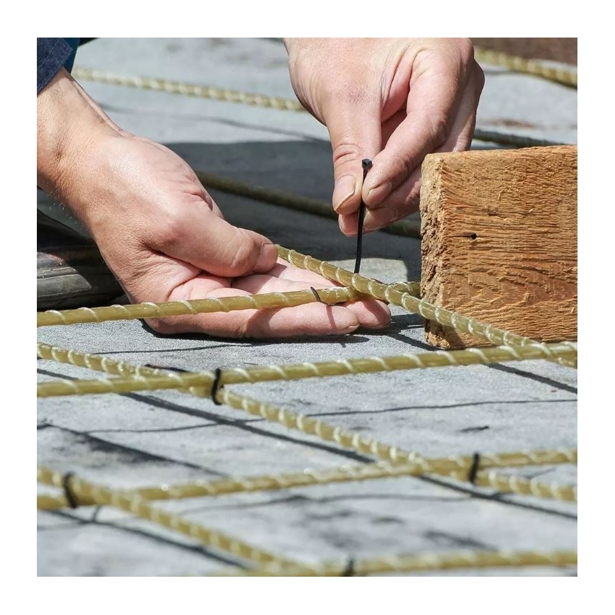 Plastikiniai užtraukiami dirželiai 2,5x150mm 100vnt juoda