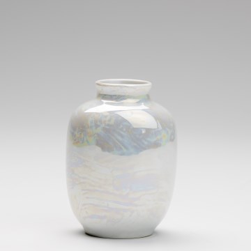 Porcelianinė vaza 12,5x9 cm perlinis balta