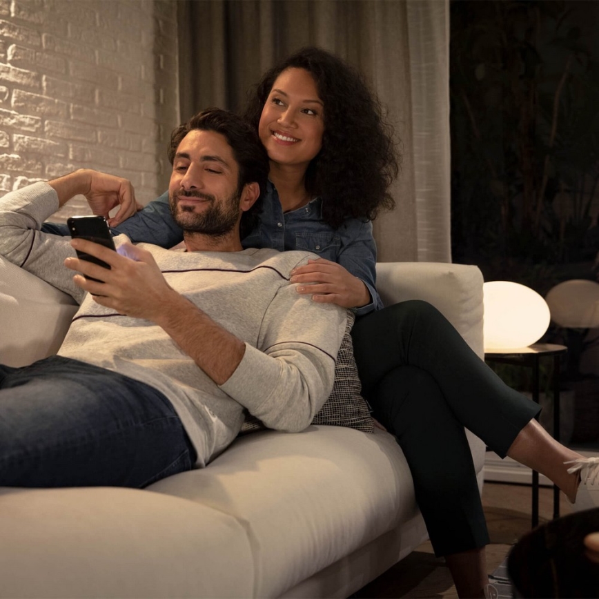 Pradinis Philips Hue STARTER KIT WHITE rinkinys 3xE27/9W 2700K + Hue Bridge ir šviesos reguliatorius