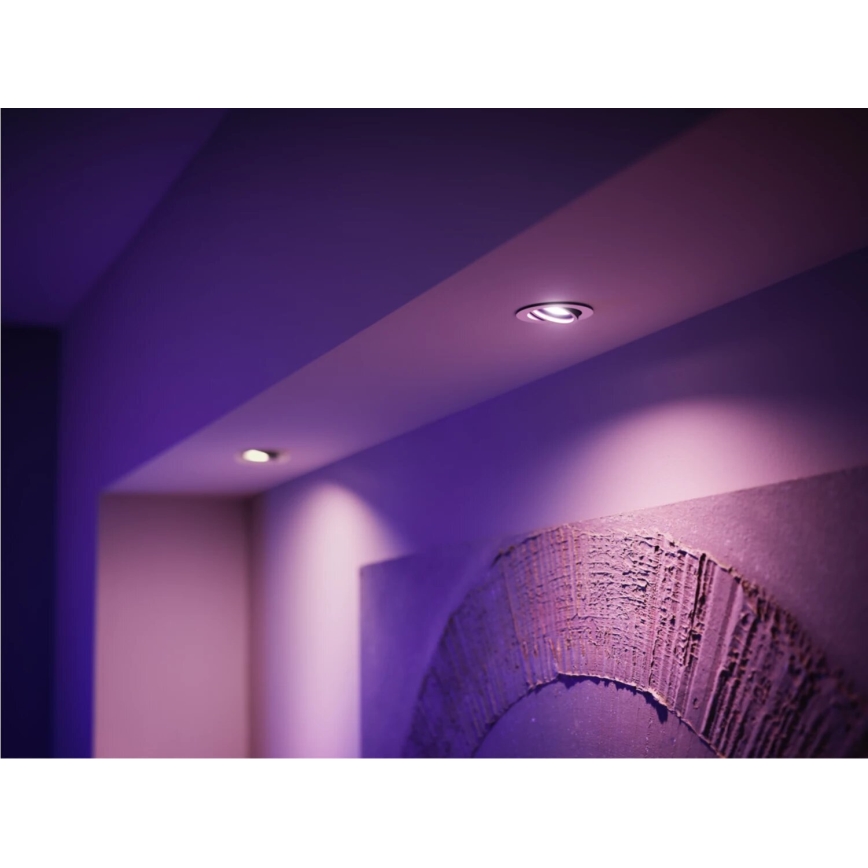 Pagrindinis rinkinys Philips Hue WHITE AND COLOR AMBIANCE 3xGU10/4,2W/230V 2000-6500K + Hue Bridge ir dimerio jungiklis