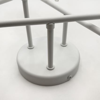 Prigludęs prie lubų šviestuvas MALENA 6xE14/5W/230V baltas
