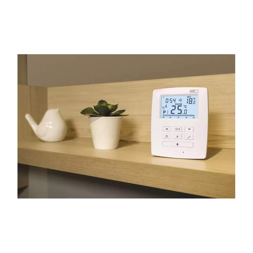 Programuojamas termostatas 230V+2xAA