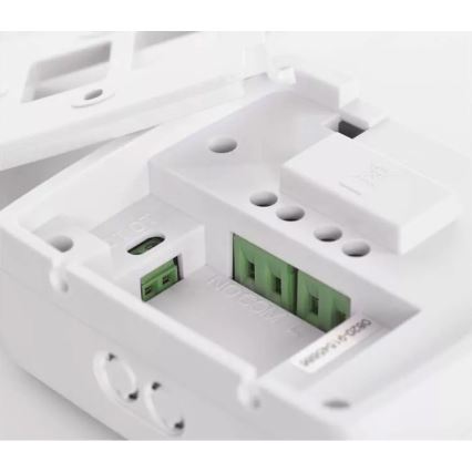 Programuojamas termostatas 230V+2xAA