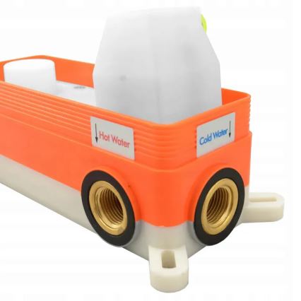 REA-P4110 - Auksinis dušo komplektas LUNGO su įleidžiamu maišytuvu