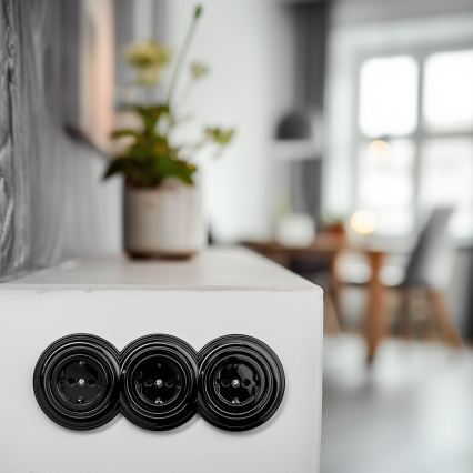 Reblig - Triguba retro namų rozetė su SCHUKO rėmeliu, 230 V, juoda