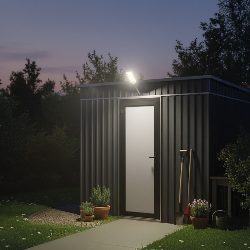 Reguliuojama LED saulės gatvės lempa su jutikliu VENICE LED/50W/3,2V 4000 mAh IP65 juoda + nuotolinis valdymas