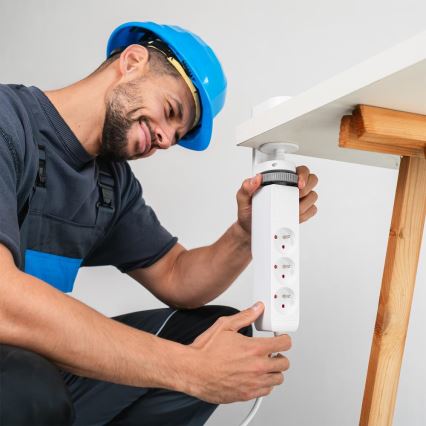 Prailginimo laidas su tvirtinimu prie stalo, 3 lizdų, Tipas E, 2x USB-A + 1x USB-C, 1,5 m, balta