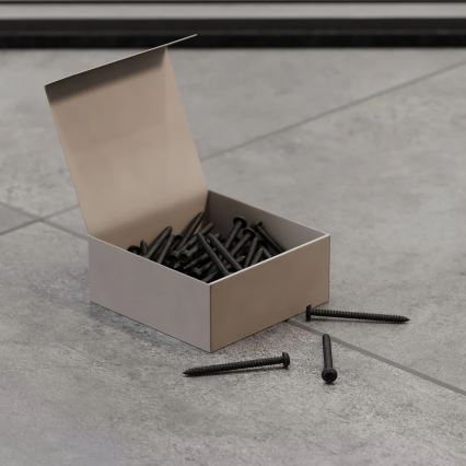 Rinkinys — 50 vnt. varžtų T25, 12 mm, juodos spalvos, lakuoti