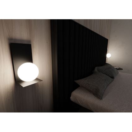 Sieninis šviestuvas FORM 1xE14/10W/230V juoda