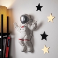 Sienų dekoracija 47x35 cm astronaut sidabras