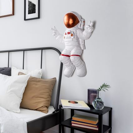Sienų dekoracija 47x35 cm astronaut varis