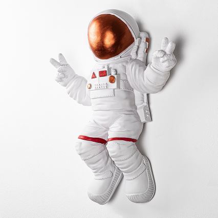 Sienų dekoracija 47x35 cm astronaut varis