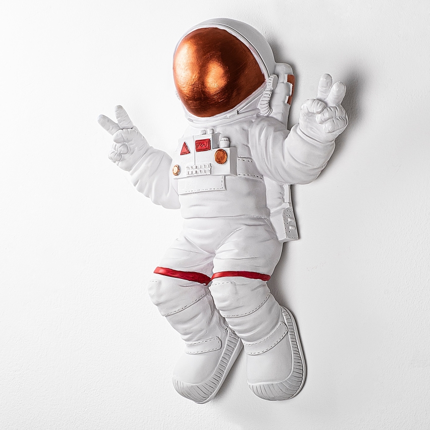 Sienų dekoracija 47x35 cm astronaut varis