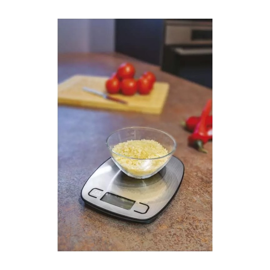 Skaitmeninės virtuvės svarstyklės 2xAAA sidabrinės