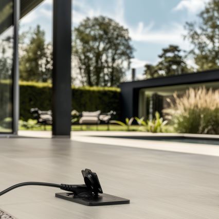 Lauko įmontuotas grindų dvigubas lizdas IP55 juoda stačiakampis