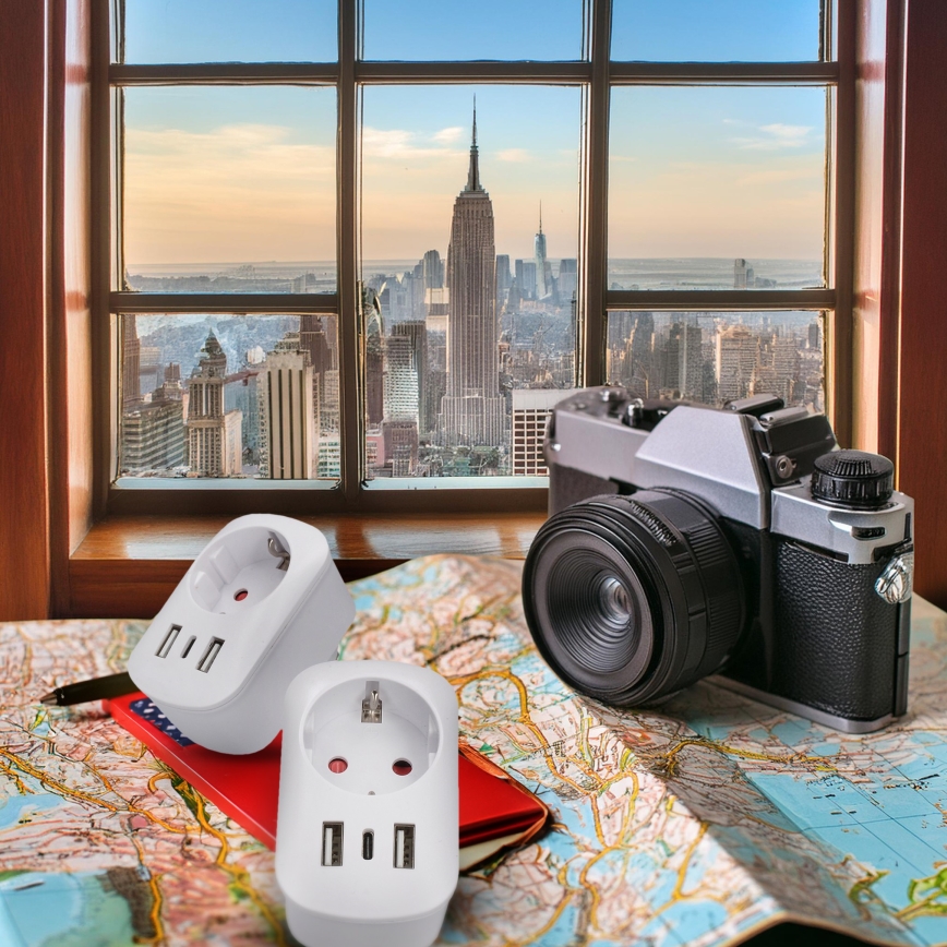 Kelioninis adapteris JAV, 230 V – 2x USB-A + 1x USB-C