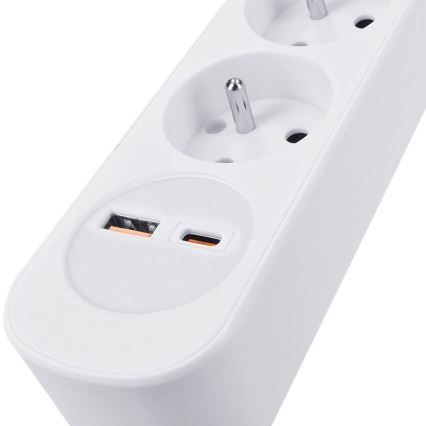 Pratęsimo laidas su jungikliu, su 3 lizdais ir USB A+C įkrovimu, 5 m ilgio