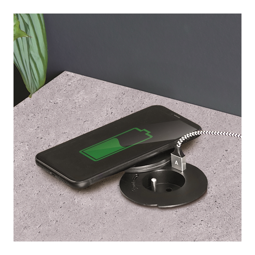 Įmontuojama maitinimo rozetė su 10 W belaidžiu įkrovimu, 1 lizdas + USB A ir C, juoda