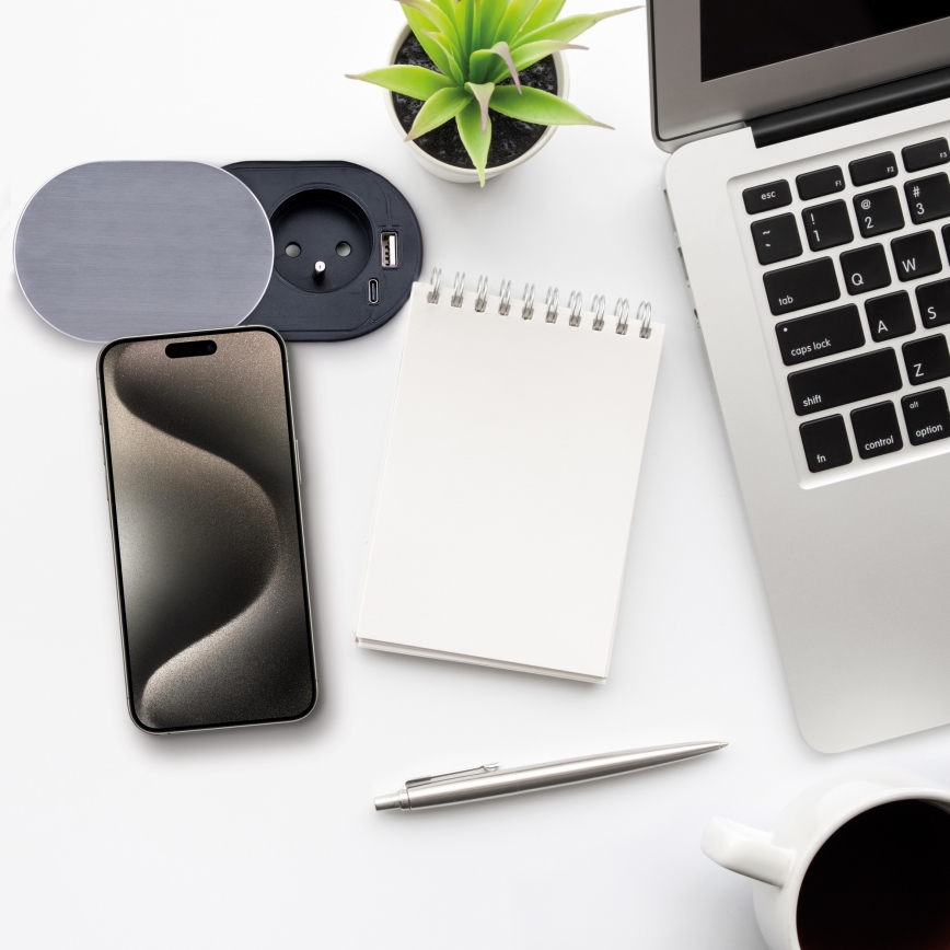 Įmontuojamas lizdas 1Z + USB A+C