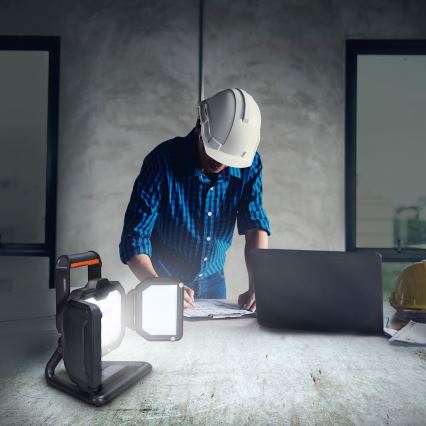 LED pritemdomas įkraunamas prožektorius LED/30W/6600 mAh 4000K IP54