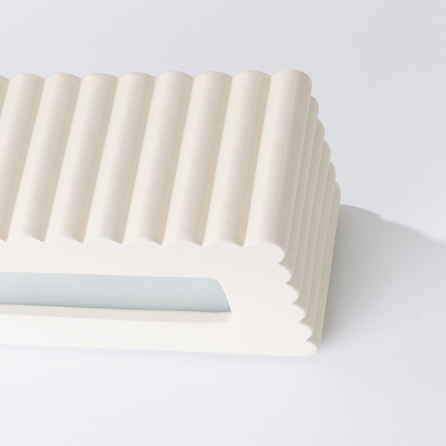 Sieninis šviestuvas RIGATA 1xE27/15W/230V keramika/kreminė