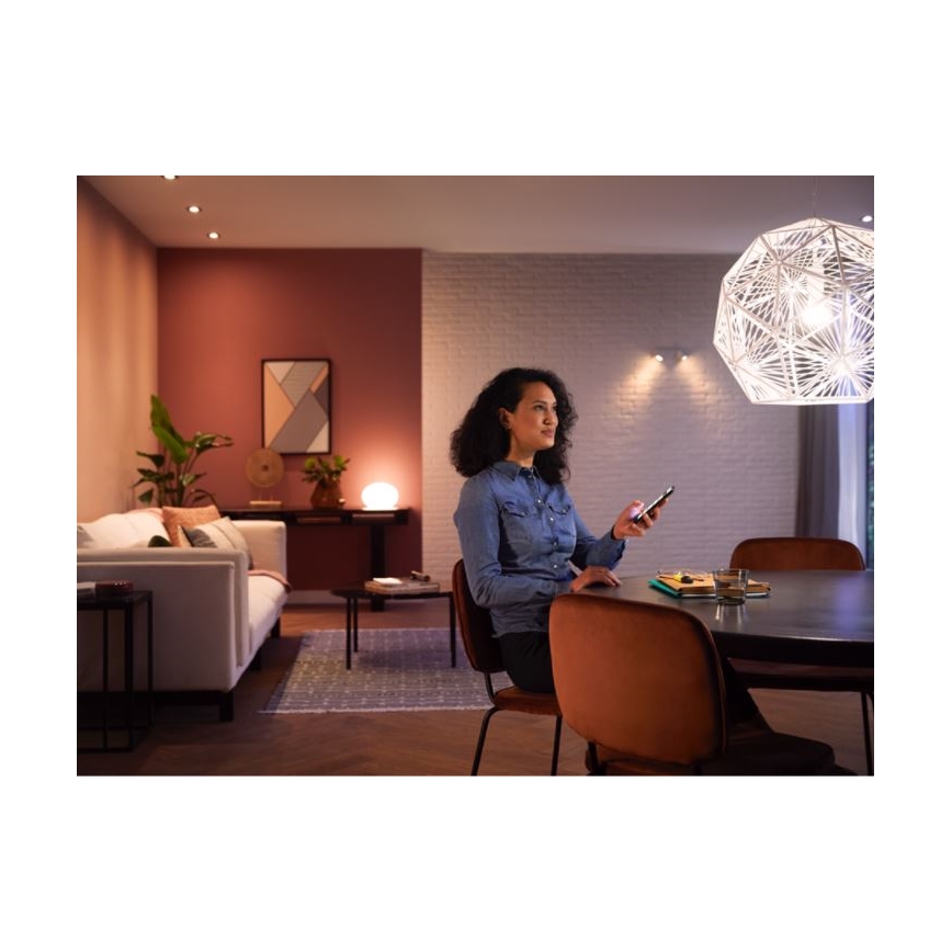 Starter kit Philips Hue White Ambiance 3xE27/11W 2200-6500K + prijungiamas prietaisas ir nuotolinio valdymo pultas