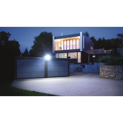 STEINEL 030070 - LED Kryptinis šviestuvas su judesio jutikliu XLED Home 2 XL LED/20W/230V