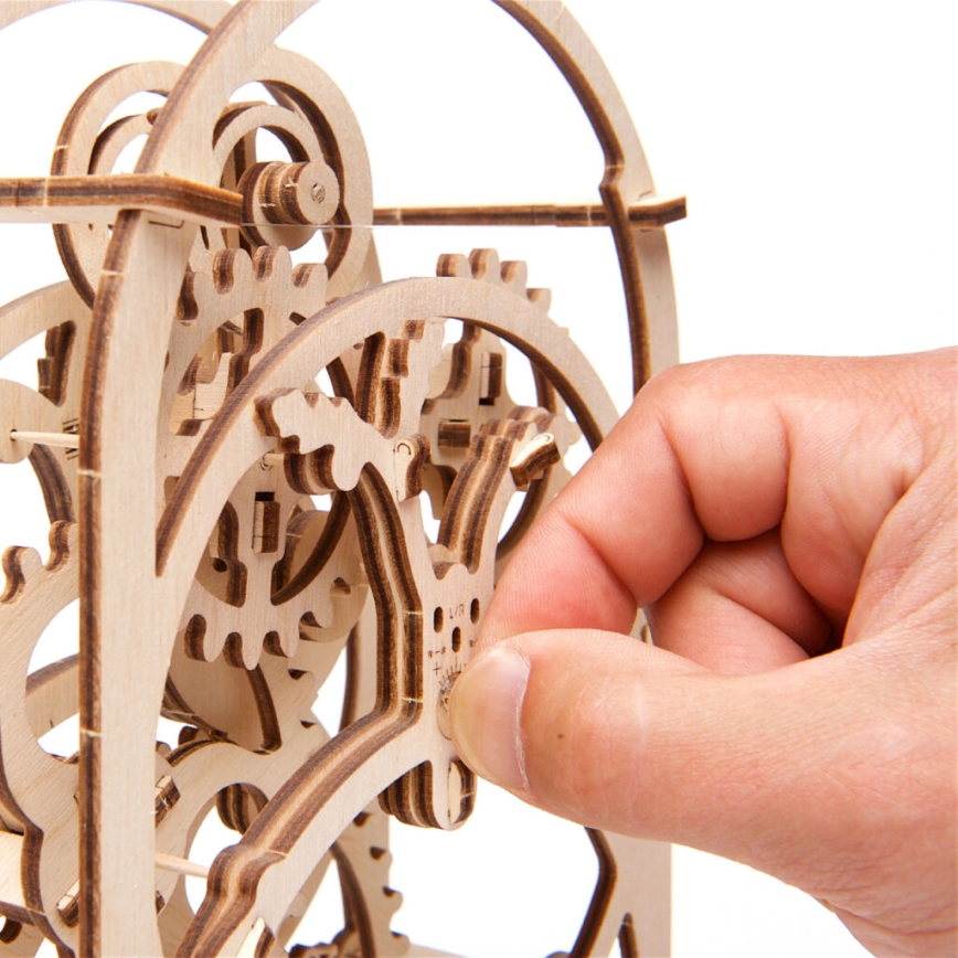 Ugears - 3D medinė mechaninė dėlionė Laikrodžio mechanizmas