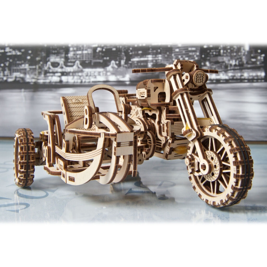 Ugears - 3D medinė mechaninė dėlionė Scrambler motorcycle Su krepšelis