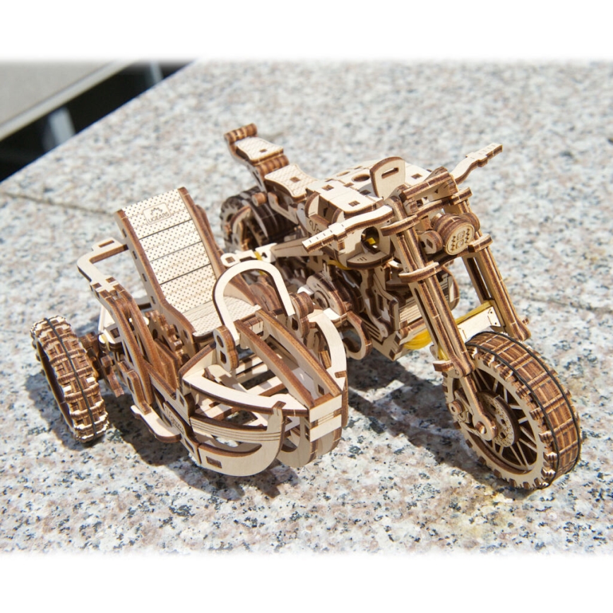 Ugears - 3D medinė mechaninė dėlionė Scrambler motorcycle Su krepšelis