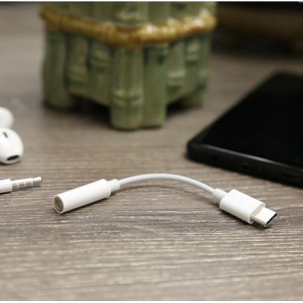 USB-C adapteris, AUX