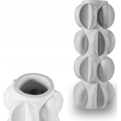 Vaza 37x19 cm, pagaminta iš dervos, matinė balta