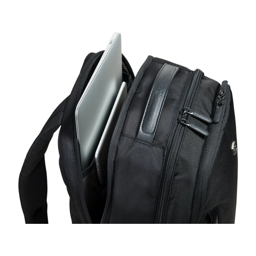 Victorinox - Nešiojamojo kompiuterio kuprinė 15,6" Essentials 22 l juoda