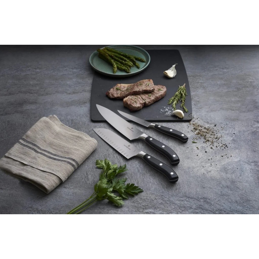 Victorinox - virtuvinis santoku peilis GRAND MAITRE, 17 cm, juodas