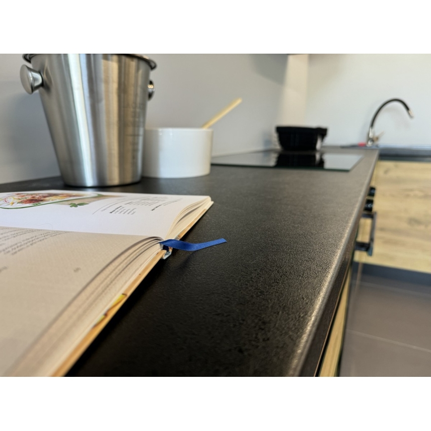 Virtuvės komplektas MARINA 240 cm ąžuolas Craft / blizgi juoda