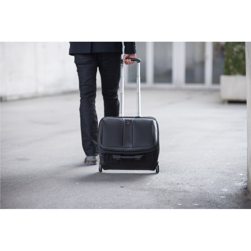Wenger - Kelioninis lagaminas ant ratuku 25 l 17" + nešiojamojo kompiuterio krepšys 15,6" Patriot juoda