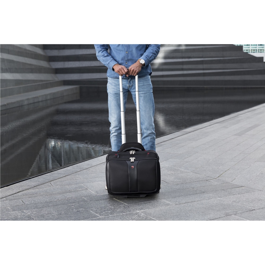 Wenger - Kelioninis lagaminas ant ratuku 25 l 17" + nešiojamojo kompiuterio krepšys 15,6" Patriot juoda