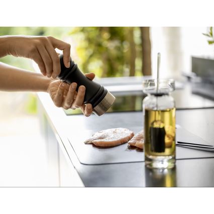 WENKO 55082100-Druskos malūnėlis Juoda lauko virtuvė 5x17,5 cm sidabrinė/juoda/balta