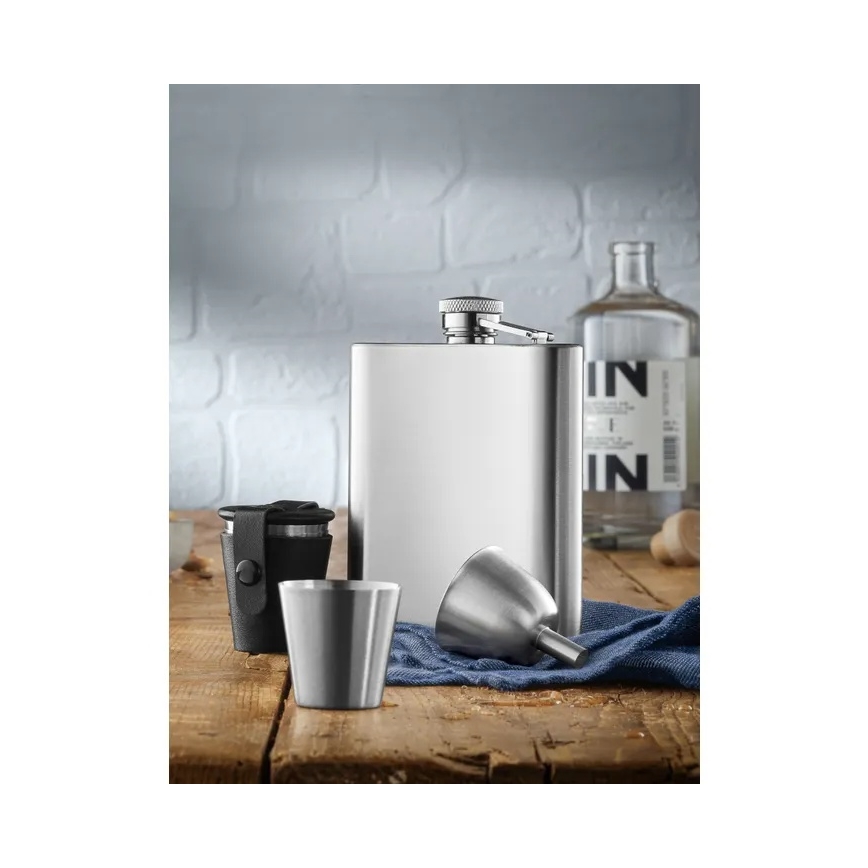 WMF - MANHATTAN 6 dalių rinkinys: kišeninė gertuvė ir šotų taurelės