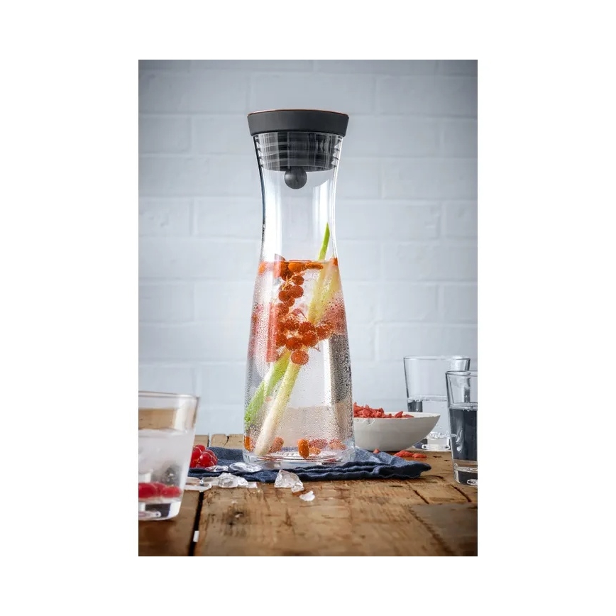 WMF - Vandens karafė BASIC 1 l varinė