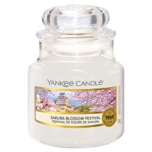Yankee Candle - Kvapi žvakė SAKURA ŽIEDAS FESTIVAL mažas 104g 20-30 valandos