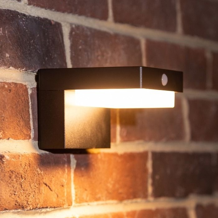 Zuma Line - LED Sieninis saulės šviestuvas su judesio ir prieblandos jutikliu LED/4,5W/2000 mAh IP44 juoda